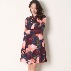 Guess Madalyn Bow Tie Dress